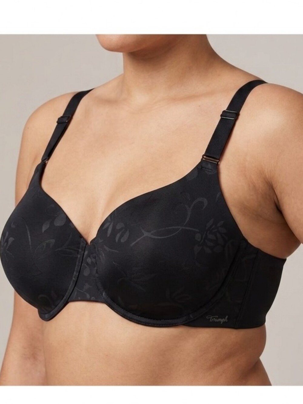 Triumph Women’s Underwire Support Bra Black